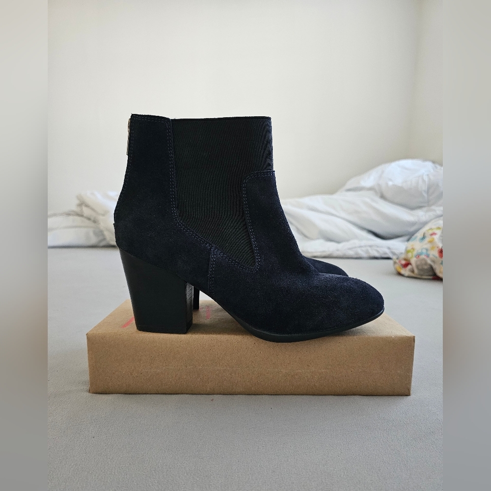 Diba zip up bootie